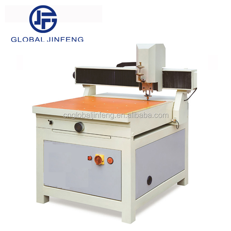 JF-NC-8070 automatique de commande numérique par ordinateur de table de coupe en verre machine à vendre