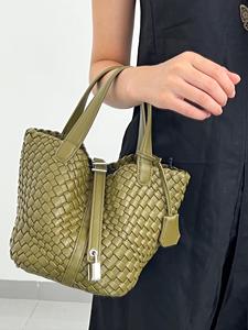 Portefeuilles et sacs à main doublés élégants et de haute qualité, sacs tissés pour femmes, sacs à main pour femmes - Product Image 3