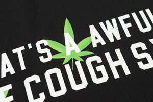 T-shirt 100% Cotone 'AWFUL LOT of COUGH SYRUP' <span class=keywords><strong>di</strong></span> Alta Qualità, Maglietta Oversize a Maniche Corte per Uomo - Product Image 6