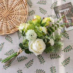 ช่อดอกกุหลาบประดิษฐ์ CallaFloral รุ่น CF02040 สำหรับตกแต่งงานแต่งงานและบ้าน ผลิตจากผ้าพลาสติกทอที่เป็นมิตรกับสิ่งแวดล้อม - Product Image 1