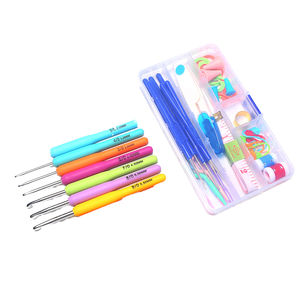 Kit d'outils de tricot et de crochet DIY durables faits à la main, 53 pièces, aiguilles en aluminium, étui de rangement carré pour produits tissés - Product Image 1