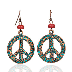 Boucles d'oreilles pendantes en alliage avec signe de paix vintage pour femmes, plaqué bronze antique avec patine turquoise, style bohème, bijoux tendance - Product Image 5