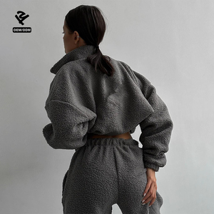 Ensemble survêtement en molleton polaire sherpa à deux pièces avec logo personnalisé, veste zippée surdimensionnée et pantalon de survêtement, vêtements d'hiver pour femmes - Product Image 4