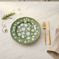 Assiettes de présentation en porcelaine fine à motifs floraux, vaisselle en porcelaine florale, théière pour le goûter, pot à lait, plat à dessert