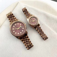 Montre de mode à quartz pour hommes, femmes et couples, 40 mm, cadran en cristal, étanche, en alliage doré classique, acier inoxydable, vente en gros