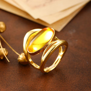 Anillo de Mujer Chapado en Oro con Diseño Ovalado Hueco de Doble Capa, Estilo Ámbar, Atractivo y de Alta Calidad (Uso Diario/Fiesta) - Product Image 6