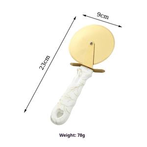 อุปกรณ์ทำพิซซ่าสแต<span class=keywords><strong>น</strong></span>เลสปลอดภัยสำหรับสัมผัสอาหาร มีดโรลเลอร์อเนกประสงค์สำหรับ<span class=keywords><strong>แซ</strong></span><span class=keywords><strong>น</strong></span><span class=keywords><strong>วิ</strong></span><span class=keywords><strong>ช</strong></span>และอาหารเคซาดิญ่า - Product Image 4