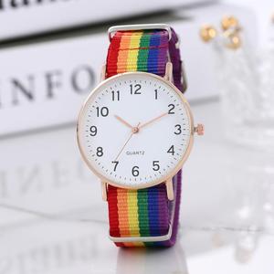 Reloj de cuarzo luminiscente a prueba de agua para hombre, reloj de lujo y diseño único para hombre - Product Image 3