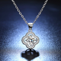 Le plus récent collier pendentif trèfle en argent sterling 925 moissanite 4 feuilles