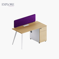 Grand bureau d'ordinateur moderne en bois pour une étude et une écriture simples pour une utilisation de poste de travail et d'ordinateur portable pour l'espace de bureau