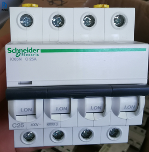 Disjoncteur miniature IC65N 4P C25A 400V, interrupteur de protection contre les surcharges et les courts-circuits, montage sur rail DIN, sécurité électrique D - Product Image 1