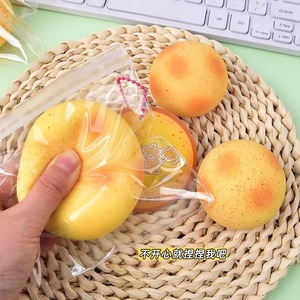 Jouet Squishy Frites Fluides pour Filles, à Rebond Lent, Anti-Stress, Réaliste, en Forme de Fruit, en EVA, Balle à Presser Mochi - Product Image 5