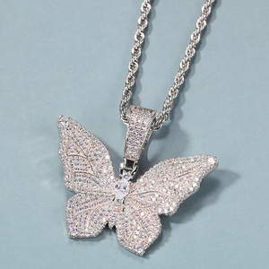 Collar con Colgante de Mariposa Unisex, Estilo Hip Hop, Joyería de Moda Urbana - Product Image 1