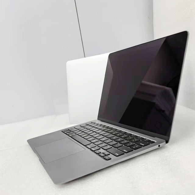 Wholesale 2020 Model Grade A+ 13.3 Inch Original Used Pro Laptop with Core I5 32GB RAM 120Hz Display 512GB SSD for OS