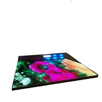 P2.976 Outdoor-Sensor-LED-Bodendisplay Interaktive Gehärtete Glas-Bodenfliese IP65 500x500mm Gehäuse mit Verstellbaren Bodenfüßen