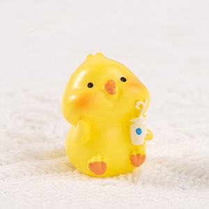 Adorno creativo de paisaje en miniatura 3D, figurita artesanal de resina de pollo amarillo pequeño y bonito para decoración de escritorio de Navidad - Product Image 6