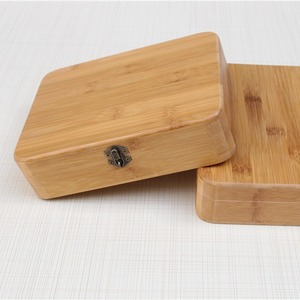 Caja de Almacenamiento de Madera con Tapa Abatible, Organizador de Joyas de 1L, de Bambú, con Esquinas Redondeadas y Cubierta - Product Image 1