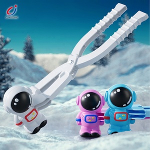 Chengji neige moule <span class=keywords><strong>hiver</strong></span> jouets créatif fabricant outil extérieur combat jeu enfant spaceman forme noël jeu ensemble neige clip - Product Image 4