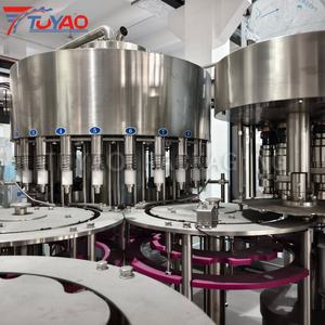 Nova Máquina Automática Elétrica Controlada por PLC de Alta Produtividade e Economia de Energia para Enchimento e Tampagem de Garrafas Plásticas de Bebidas e Água de 500ml e 1000ml - Product Image 5