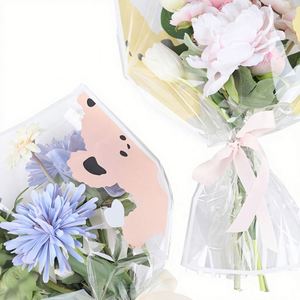 Sac cadeau floral pour la Saint-Valentin, sac en plastique OPP en forme d'ours mignon, matériaux d'emballage pour fleurs imperméables, sac de rangement multi-bouquets - Product Image 1