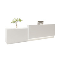Bureau de réception incurvé tendance couleur crème avec rangement, mobilier de bureau pour magasins de vêtements, salons de beauté, bureaux (matériau MDF)