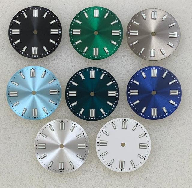 Customized Green Luminous Sunray Watch Dial  Made of Durable Metal for Nh35 8215 2836 Movement