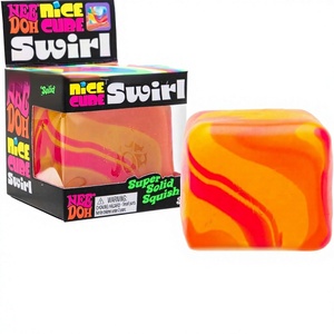 Jouet de compression en caoutchouc transfrontalier, cube anti-stress Nice Schylling pour les 14 ans et plus - Product Image 1