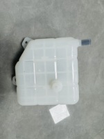 Vente en gros du nouveau réservoir SSANGYONG ACTYON KYRON REXTON KORANDO C MUSSO RODIUS TIVOLI Assy-Reservoir 2161034043 2161035001 2161032222