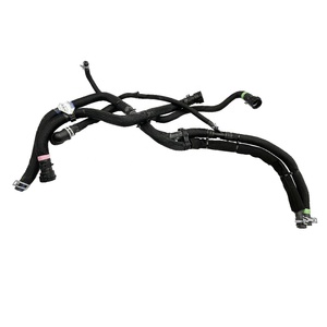 Manguera de Agua Refrigerante 68430009AE al por Mayor para Dodge Ram 1500 Pickup 2022-2024 6.2L 68430009 - Product Image 1