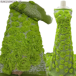 Nouvelle Arrivée Italien <span class=keywords><strong>3D</strong></span> Fleur Lourde Perlée Dentelle <span class=keywords><strong>Tissu</strong></span> De Mariage De Mariée Floral <span class=keywords><strong>3D</strong></span> Sequin Perlé Dentelle <span class=keywords><strong>Tissu</strong></span> pour Robes - Product Image 1