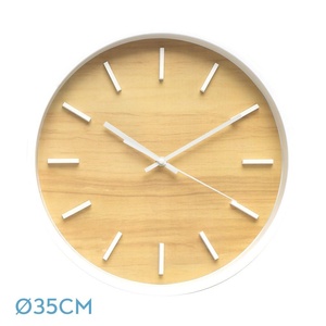 Reloj de pared blanco-haya de 35 cm, movimiento continuo, ideal para decoración y mantener el tiempo preciso en cualquier ambiente. - Product Image 1