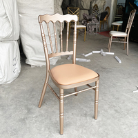 Chaise Chiavari en fer doré empilable, moderne, très vendue, pour mariage, fête et restaurant