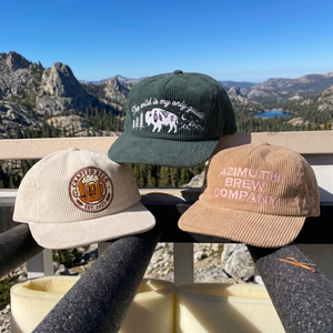 Casquette en velours côtelé non structurée avec logo brodé personnalisé OEM à 5 panneaux et fermeture snapback - Product Image 1