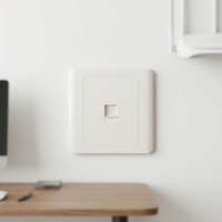 Tomacorriente Telefónico Simple BENDI C49, Resistente al Fuego, IP22, para Uso Residencial/Comercial