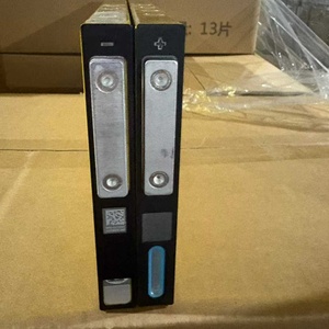 Celda de Batería Prismática LiFePO4 de Grado A Zeekr 3.2V 150Ah 16C LFP de Ciclo Profundo para Almacenamiento Solar, Vehículos Eléctricos y UPS - Product Image 3