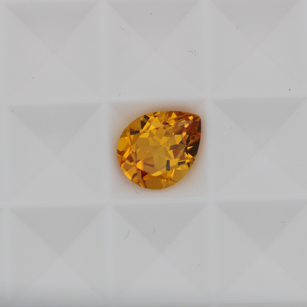 Jaune moyen