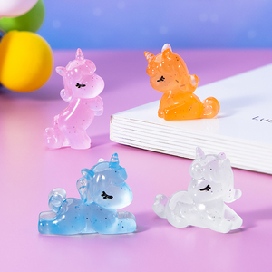 Figurines miniatures en résine en vrac, licornes lumineuses dans le noir, ornements animaux pour jardin féerique, micro-paysage, décoration intérieure, OEM - Product Image 3