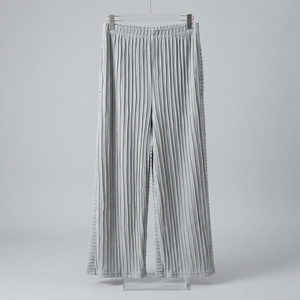 Collection de bas de gamme pour femmes en tissu importé à grammage élevé, texture douce au toucher, pour tenues décontractées et mode au quotidien - Product Image 1