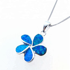 Colgante de Plata de Ley con Flor de Plumeria y Ópalo Azul, Joyería Hawaiana para Mujer - Product Image 2