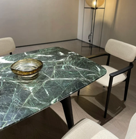 Dalles de table à manger en marbre vert turquoise - Surfaces de table en pierre naturelle polie pour les intérieurs de maisons et d'hôtels modernes et luxueux