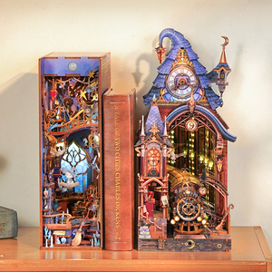 Tonecheer Wholesale <span class=keywords><strong>Magic</strong></span> Platform Detachable Train LED Wood Book Nook Bookshelf Decor for Offline Gift Book Toy Chain Stores - Product Image 1