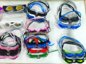 Lunettes <span class=keywords><strong>de</strong></span> natation anti-buée, imperméables, avec protection UV, avec bouchons pour le nez et les oreilles pour un ajustement confortable - Product Image 5