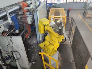 ระบบสกัดชิ้นส่วน PLC และเกียร์หุ่นยนต์รุ่นใหม่ พร้อมมอเตอร์ไฟฟ้า สำหรับงานหล่อขึ้นรูป รับน้ำหนักได้ 800 กก. สำหรับการจัดการชิ้นส่วนตัวถังรถยนต์ - Product Image 4