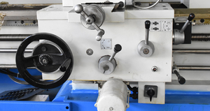 <span class=keywords><strong>Tour</strong></span> à métaux CNC à lit plat BORUI C6250C à grande vitesse et haute précision pour l'acier, <span class=keywords><strong>mandrin</strong></span> manuel à 3 mâchoires - Product Image 3
