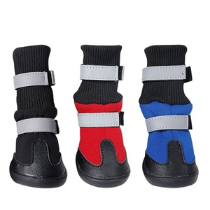 Bottes d'hiver imperméables en cuir pour chiens Chaussures de neige modernes pour animaux de compagnie - Product Image 1