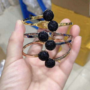 2026 Nieuwe Stijl Meerdere Fijne <span class=keywords><strong>Titanium</strong></span> Staal Armband Charm Armband Mode Sieraden - Product Image 3