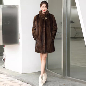 Nouveau design de luxe Veste en <span class=keywords><strong>fourrure</strong></span> chaude pour l'hiver <span class=keywords><strong>Manteau</strong></span> en <span class=keywords><strong>fourrure</strong></span> de <span class=keywords><strong>vison</strong></span> véritable pour femmes de longueur moyenne - Product Image 2