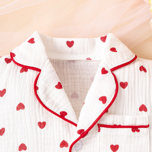 Pyjama bébé fille en <span class=keywords><strong>mousseline</strong></span> d'été décontracté et mignon pour la Saint-Valentin, ensemble <span class=keywords><strong>de</strong></span> 3 pièces à manches courtes respirant, pyjama rose à coeurs - Product Image 6