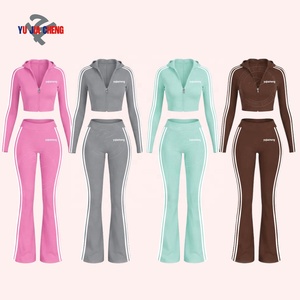 Ensembles de survêtements <span class=keywords><strong>en</strong></span> <span class=keywords><strong>velours</strong></span> personnalisés avec logo, sweats à capuche zippés et pantalons <span class=keywords><strong>évasé</strong></span>s, ensemble deux pièces pour femmes, tenues de sport <span class=keywords><strong>en</strong></span> <span class=keywords><strong>velours</strong></span> - Product Image 1