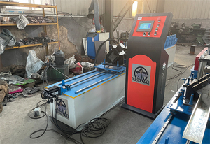 Máquina formadora de rollos de acero y tachuelas de metal de canal U para techo de paneles de yeso de partición - Product Image 2